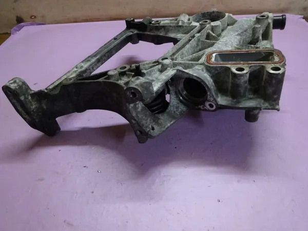 MERCEDES W205 2.2 CDI Water Pump A6512006001 image 3