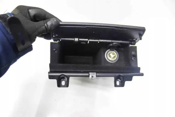Asbak S6BG79DX9AE voor Chrysler 300C 3.6L 2017 image 3
