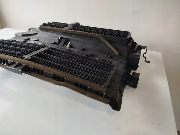 Aletas de duto de ar FORD MONDEO MK5 V JM2B-8475-BA image 6