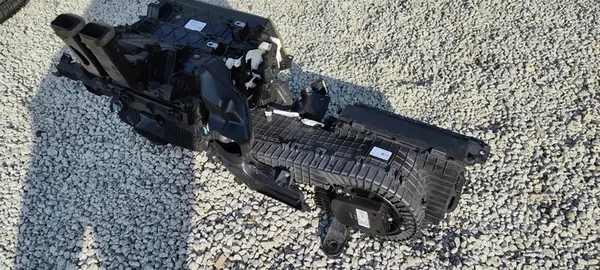 FORD EXPLORER 2019-2023 Complete Heater Blower image 4