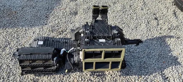 FORD EXPLORER 2019-2023 Complete Heater Blower image 8