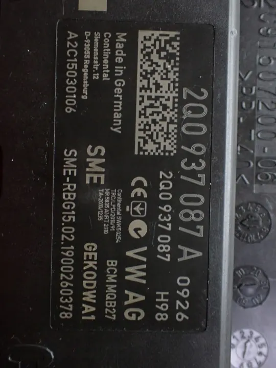 Module Confort Skoda OE 2Q0937087A pour Fabia III image 4
