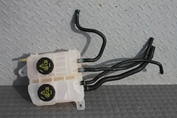 Réservoir de liquide de refroidissement OEM 10830096HSII MG HS II image 2