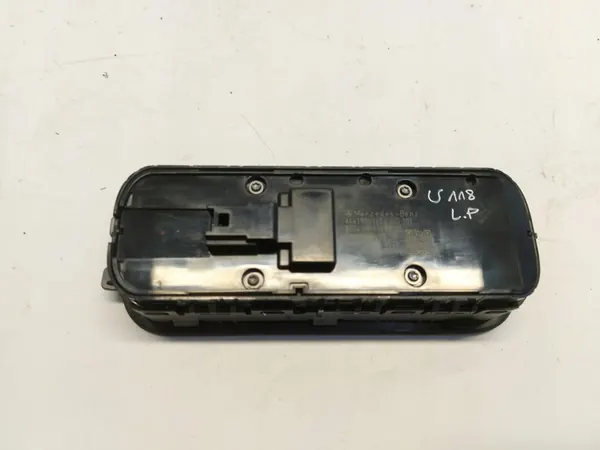 Linker voorraam schakelaar Mercedes CLA W118 2023 A1679059803 image 2