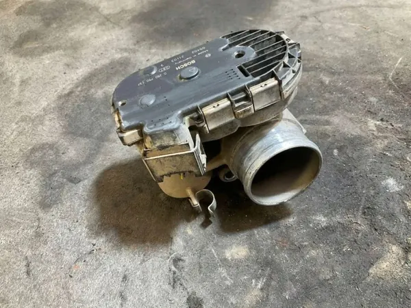 Kaasutin OEM 55402 Fiat Doblo Cargo 1.4L:lle image 4