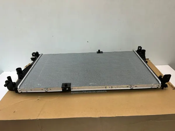 Radiador de agua RENAULT TRAFIC III 2.0 OEM image 3