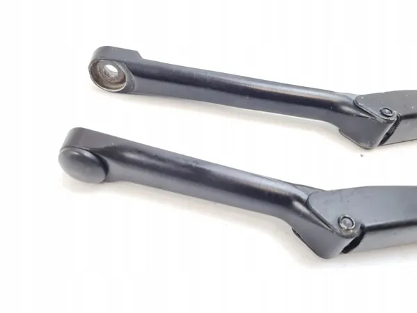 Rechter Voorste Ruitenwisserarm VW Transporter T4 image 3