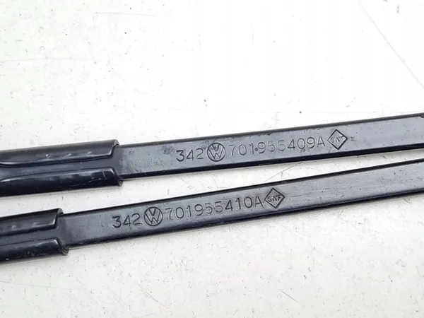 Rechter Voorste Ruitenwisserarm VW Transporter T4 image 5