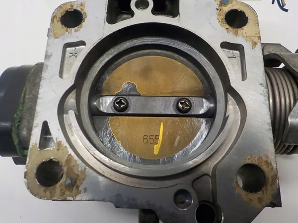 Corps de papillon Honda Accord 7 OEM 136800-2041 image 7