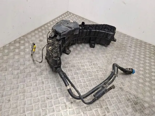 AdBlue-tank OEM 237G00329R voor Renault Master IV image 5