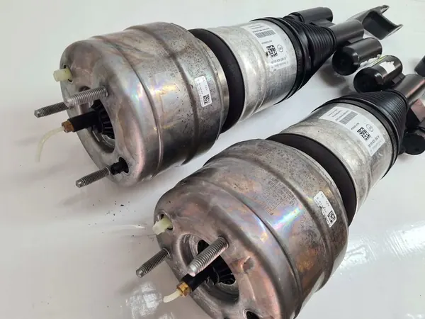 MERCEDES GLC Airmatic Stötdämpare A2533200338 image 7