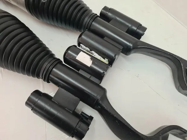 MERCEDES GLC Airmatic Stötdämpare A2533200338 image 9