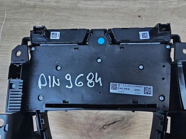 Panneau radio OEM CD 400 pour Opel Astra J noir image 4