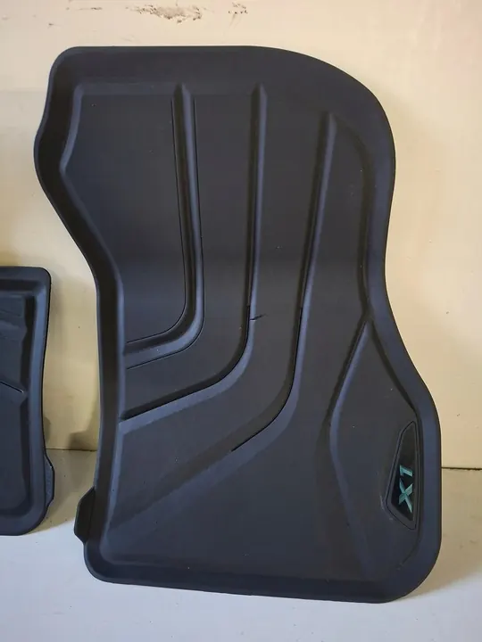 Etumatot BMW X1 F48 OEM 51472365853 image 3