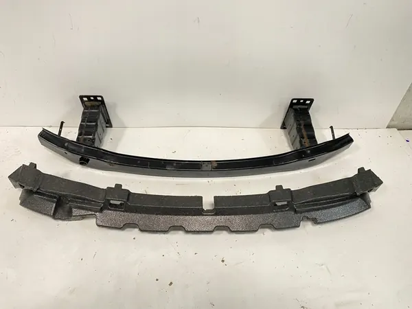 Etupuskuri BMW X1 E84 image 7