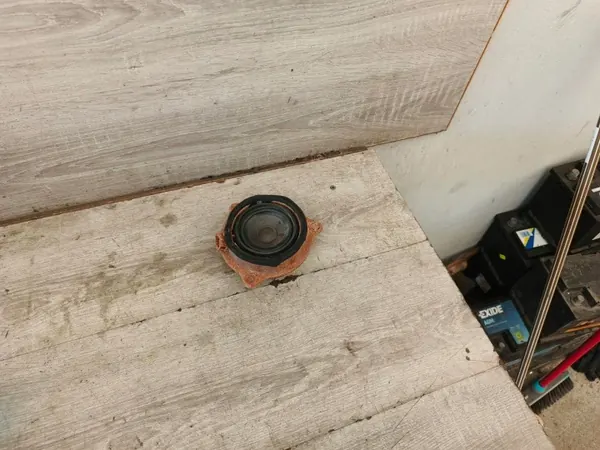 Bose ovenkaiutin OEM 4F0035411B vasen/oikea etu image 2