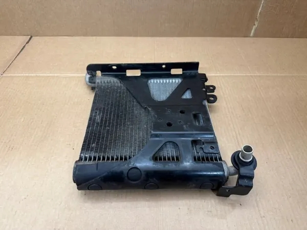 Radiateur latéral eau gauche Jaguar F-Pace 5.0 HK838D049AB image 9
