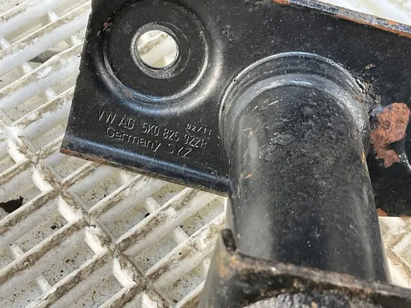 VW BEETLE SKODA YETI MOTORSKYDD 5C6825901B image 6