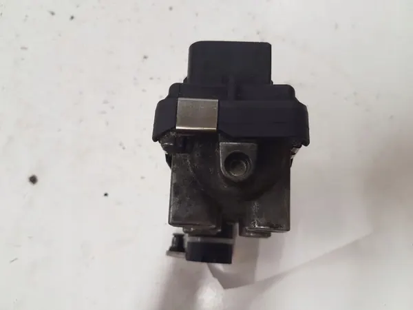 Actuador Turbo Mercedes OEM 6NW008412 - Usado image 3
