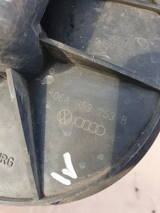 Souffleur d'air secondaire Vw Golf IV 1.4 1.6 06A959253B image 2
