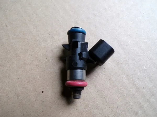 Iniettore carburante Pacifica Durango Grand Cherokee WK2 Wrangler 3.6 V6 2017-2024 image 2