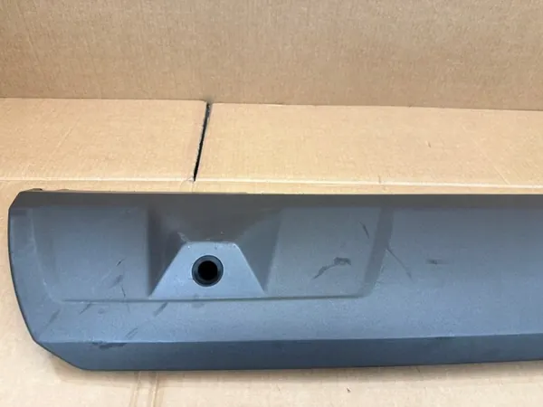 Dacia Bigster 24 Nedre Bakre Stötfångarstrimma OEM 850B25146R image 5