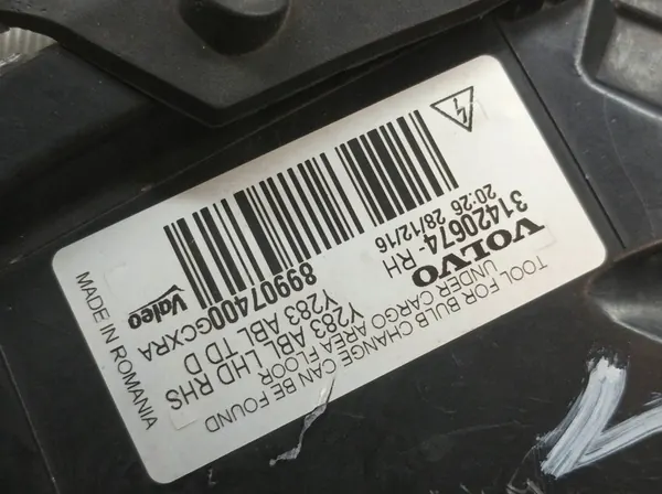 Oikea etu Xenon-ajovalo Volvo V60 I (2010- ) OEM 31420674 image 5