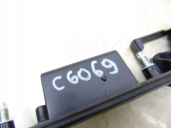 OEM 8E0827574F Tavaratilavalon Reunavalo Audi image 5