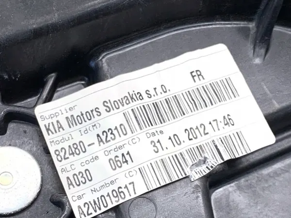 OEM 82460-A2010 Oikea Etuikkunan Nostin Kia Ceed image 4