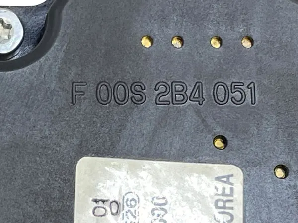 Moteur essuie-glace arrière Hyundai i30 2010 OEM 98700-2L000 image 9
