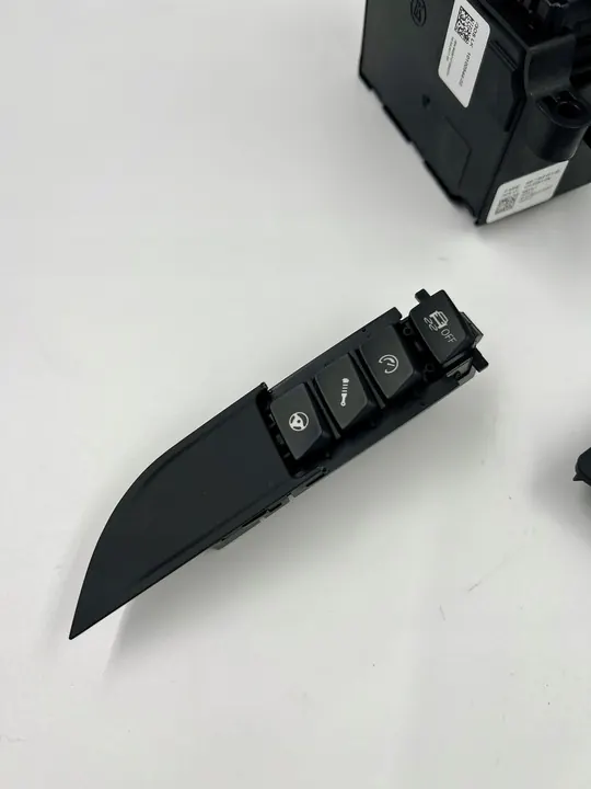 BMW M3 F80 M4 F82 Vaihteenvalitsin Ohjauspaneeli OEM 7848611 image 6