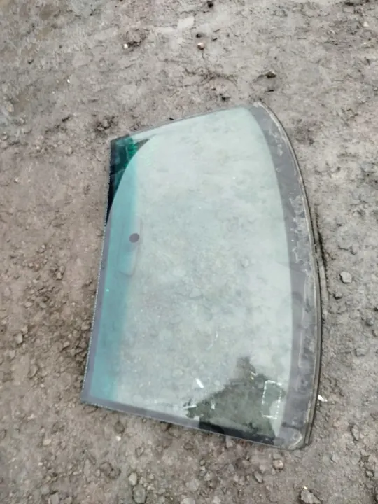 Käytetty etulasi OEM SZYBA CZOŁOWA PRZÓD VW LUPO image 8