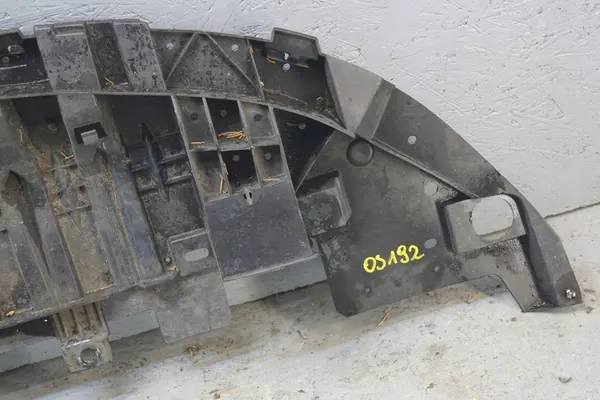 RENAULT MEGANE III Stötfångarskydd 622354651R image 6