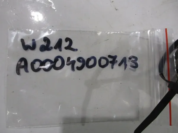 Mercedes AdBlue-suutin OEM A0004900713 Käytetty image 3