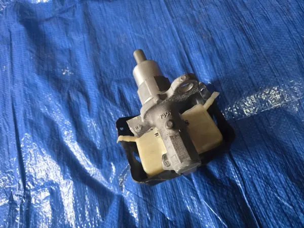 Audi Rempomp Servo OEM 8K0611367A - Gebruikt image 7