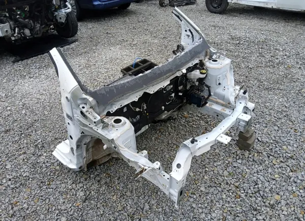 Toyota OE etu-oikea pitkittäispalkki Aygo II:lle image 2