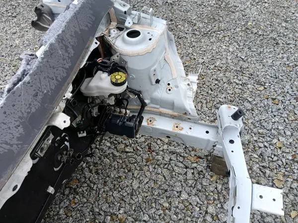 Toyota OE etu-oikea pitkittäispalkki Aygo II:lle image 4