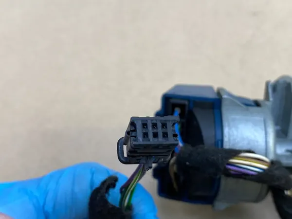 INMOVILIZADOR FORD C-MAX MK2 GALAXY MK3 6E5T-15607-CA image 9