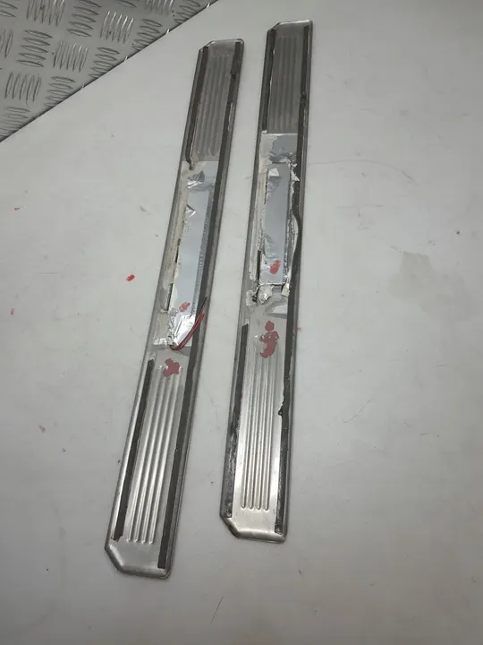 Plaques de seuil chromées éclairées Mercedes W212 W218 image 2