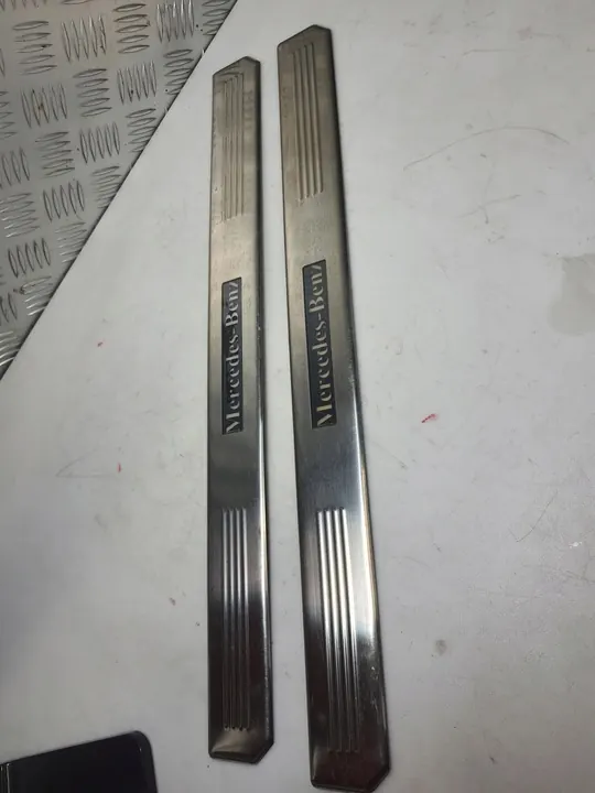 Plaques de seuil chromées éclairées Mercedes W212 W218 image 6