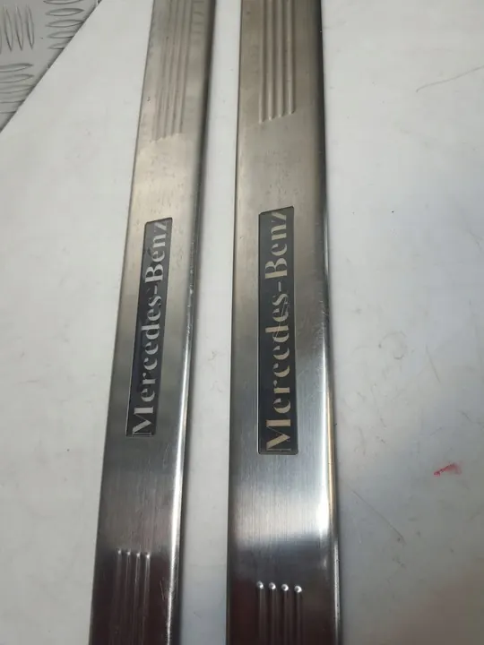 Plaques de seuil chromées éclairées Mercedes W212 W218 image 7