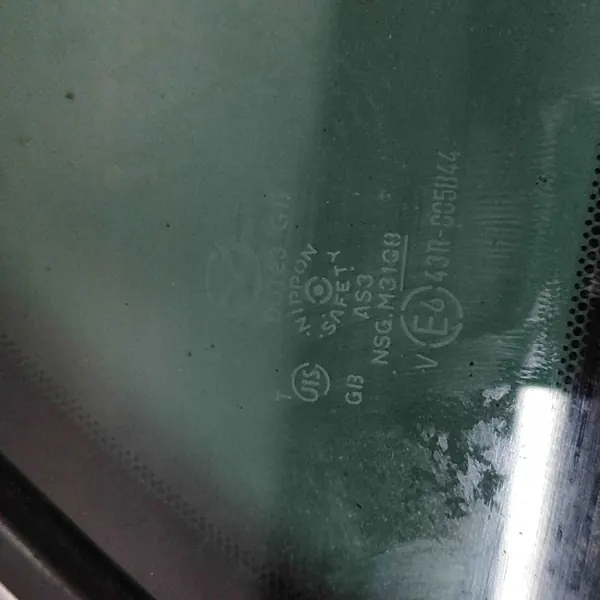 Vitre arrière droite Mazda CX-9 OEM TD1162950C image 5