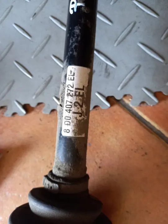 Höger Framdrevaxel 1.9 TDI VW Passat B5 FL image 4