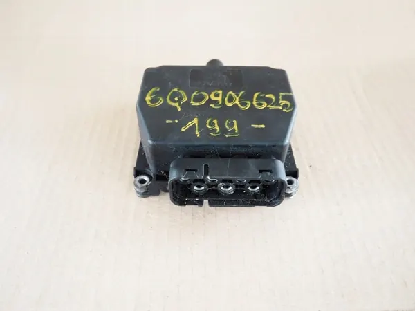 Válvula Electromagnética OEM 6Q0906625 para VW image 2