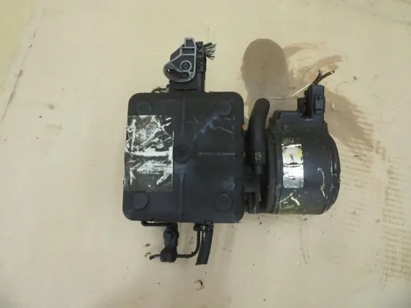Pompe de suspension hydraulique Citroen C5 I 2.0 16V 9643373380 image 2