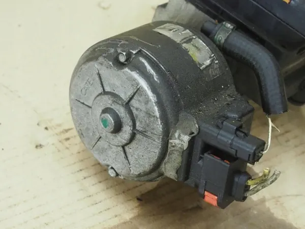 Pompe de suspension hydraulique Citroen C5 I 2.0 16V 9643373380 image 7
