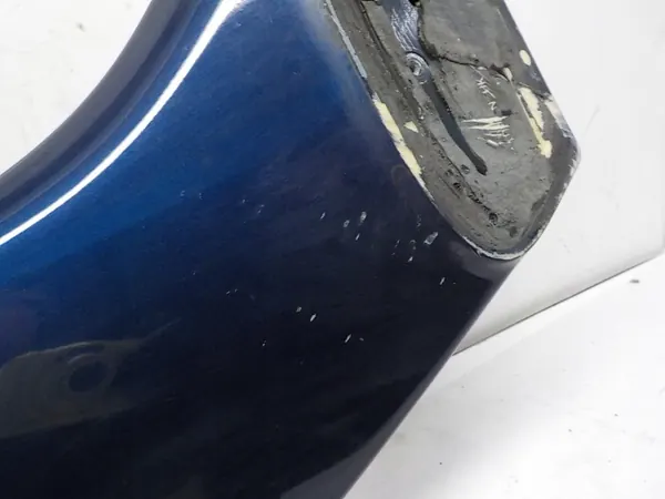 Spoiler de porta-malas Ford Mondeo IV Sedã OEM 7S7J-44220-XE image 6