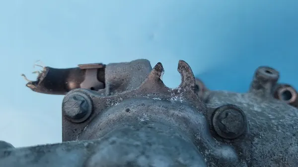 W218 CLS 350 3.0 CDI Termostato de Admissão A6422002315 image 10