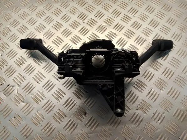 VW TIGUAN II 2023 2.0 TDI Cinta Interruptor OEM 5Q1953521KK image 4