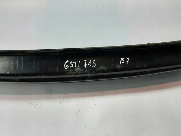 Volkswagen PASSAT B7 2012 Puskureinforcements image 5